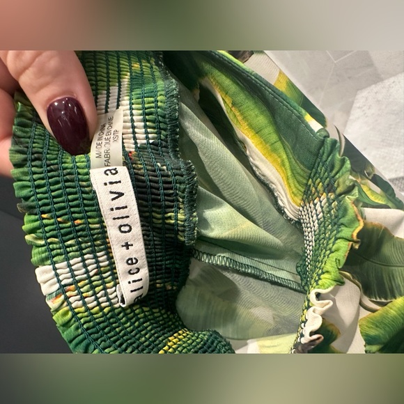 Alice + Olivia Russell high waisted smocked waistband - Picture 5 of 5